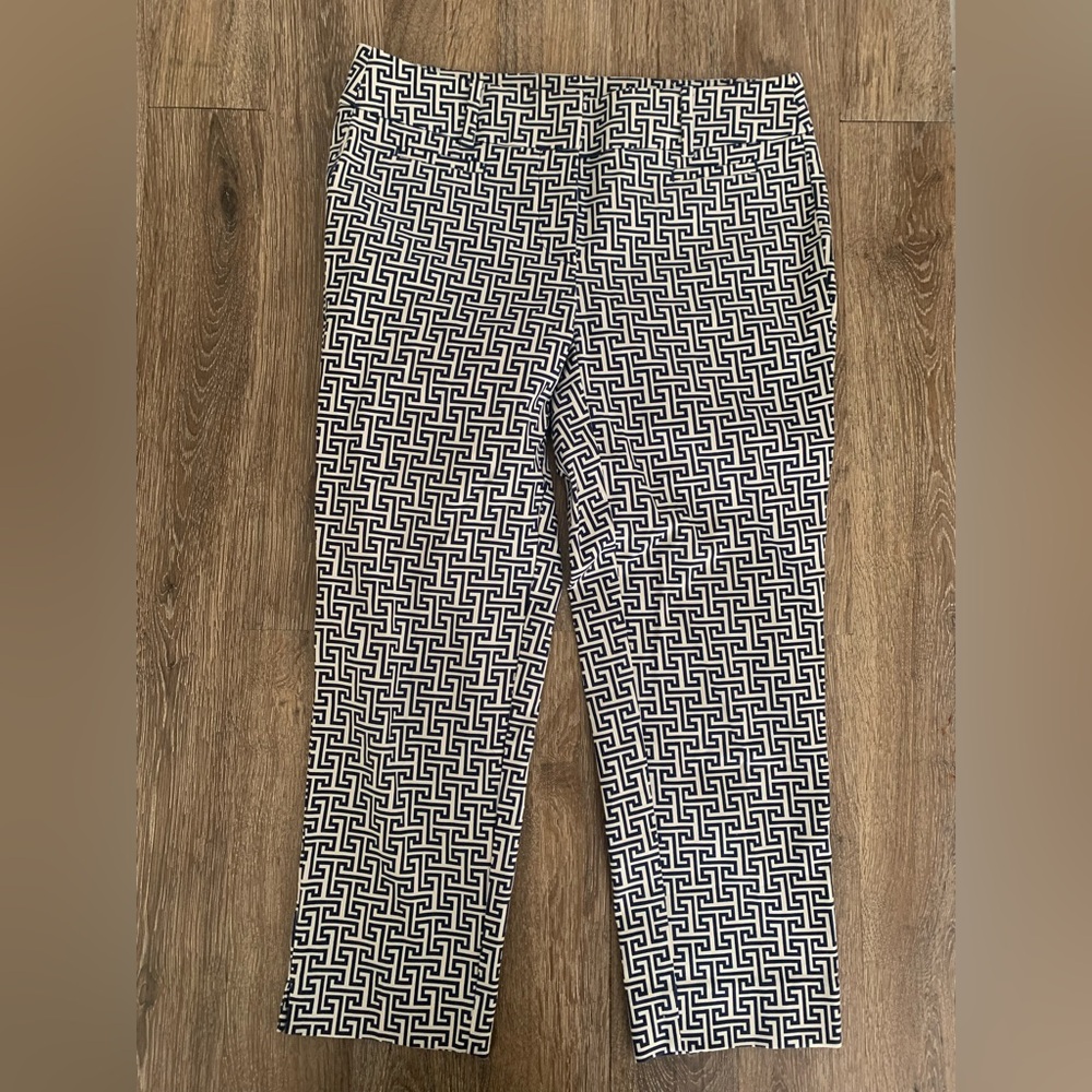 LOFT black and Cream Geometric Pattern Pants